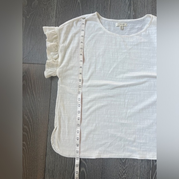 Max Studio Women’s Ruffle Shirt Sleeve Knit Top Blouse. White size small - Picture 9 of 12